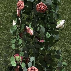 Set Of 8 Aisle Topiaries 