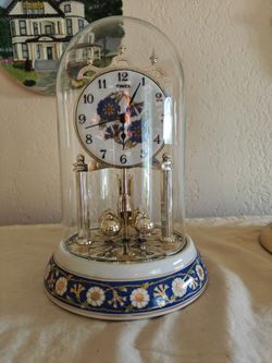 Timex clock with a musical very awesome