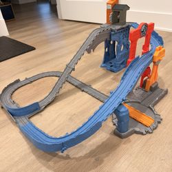 Thomas The Train Take-n-Play The Great Quarry Climb Set