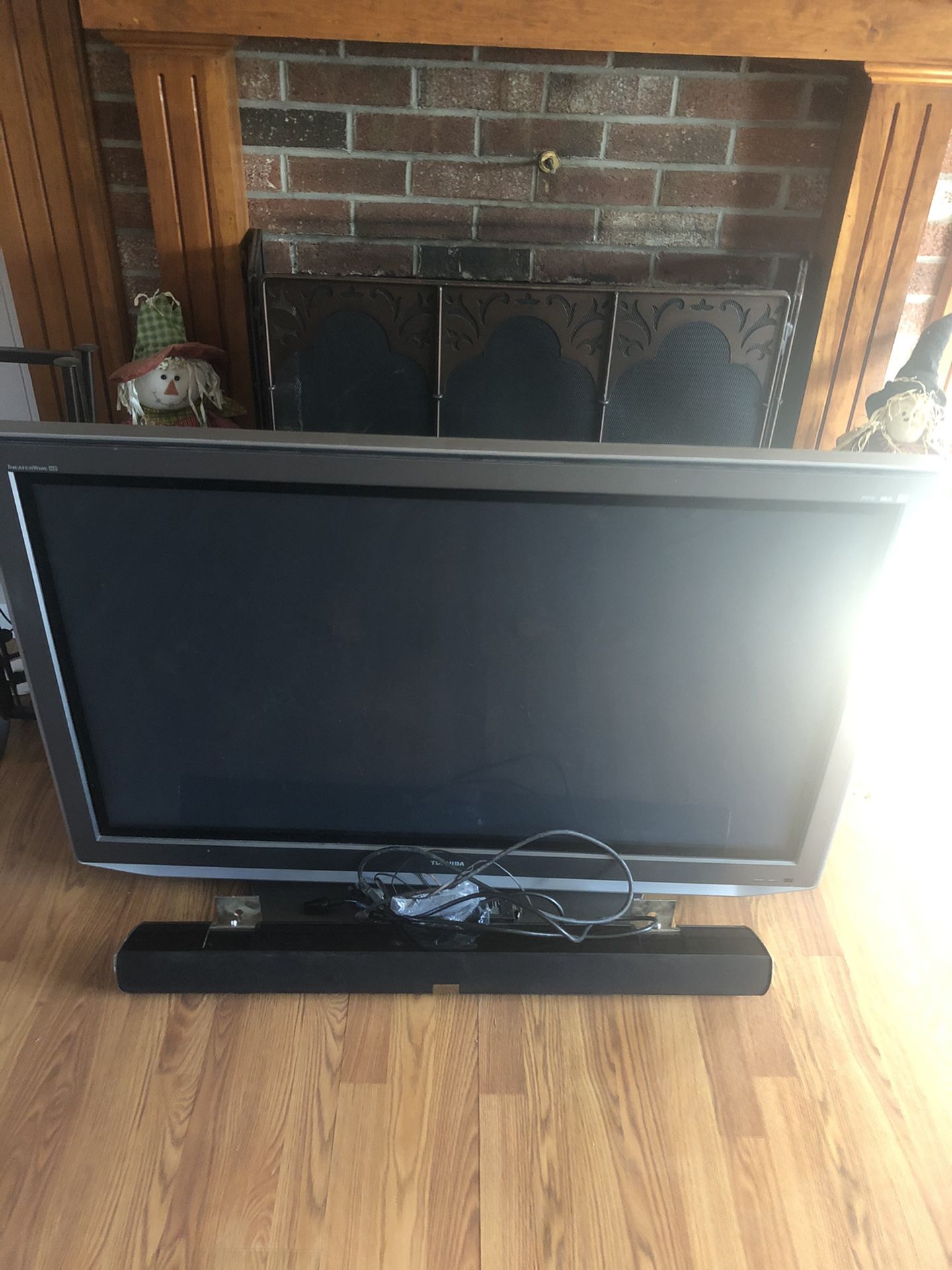55 inch tv with sound bar and wii