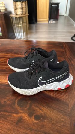 Nike running shoes size  7 1/2