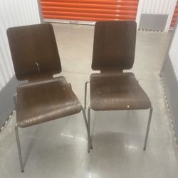 2 Wooden Dinning Chairs 