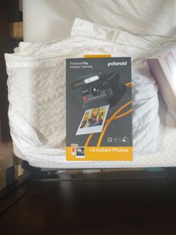 Polaroid Flip Bundle Instant Camera - New
