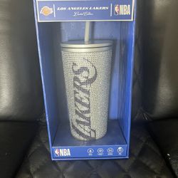 Lakers Limited Edition Hydrapeak