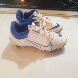 Nike Cleats Youth 4