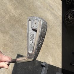 Wilson 1200 LT Golf Iron 4