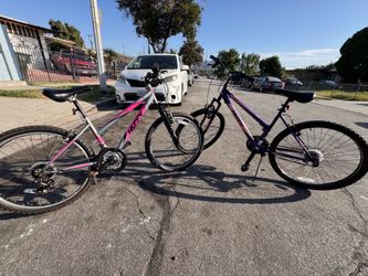 2 huffy bikes