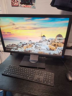 Dell Widescreen Monitor with HP Keyboard and Mouse