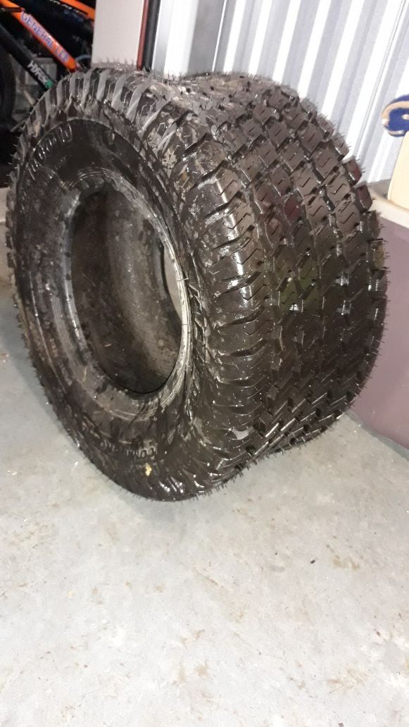 Tractor tire 22x10.00-10