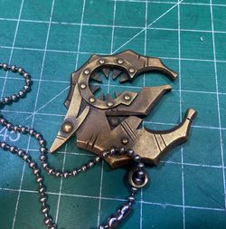 Warhammer Gloom Gitz Bad Moon Neclace/pendent