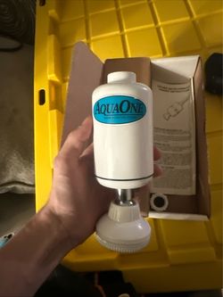 AquaOne Water Filtration Shower Filter