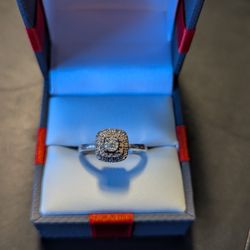 1/4 ct tw Diamond Engagement Ring