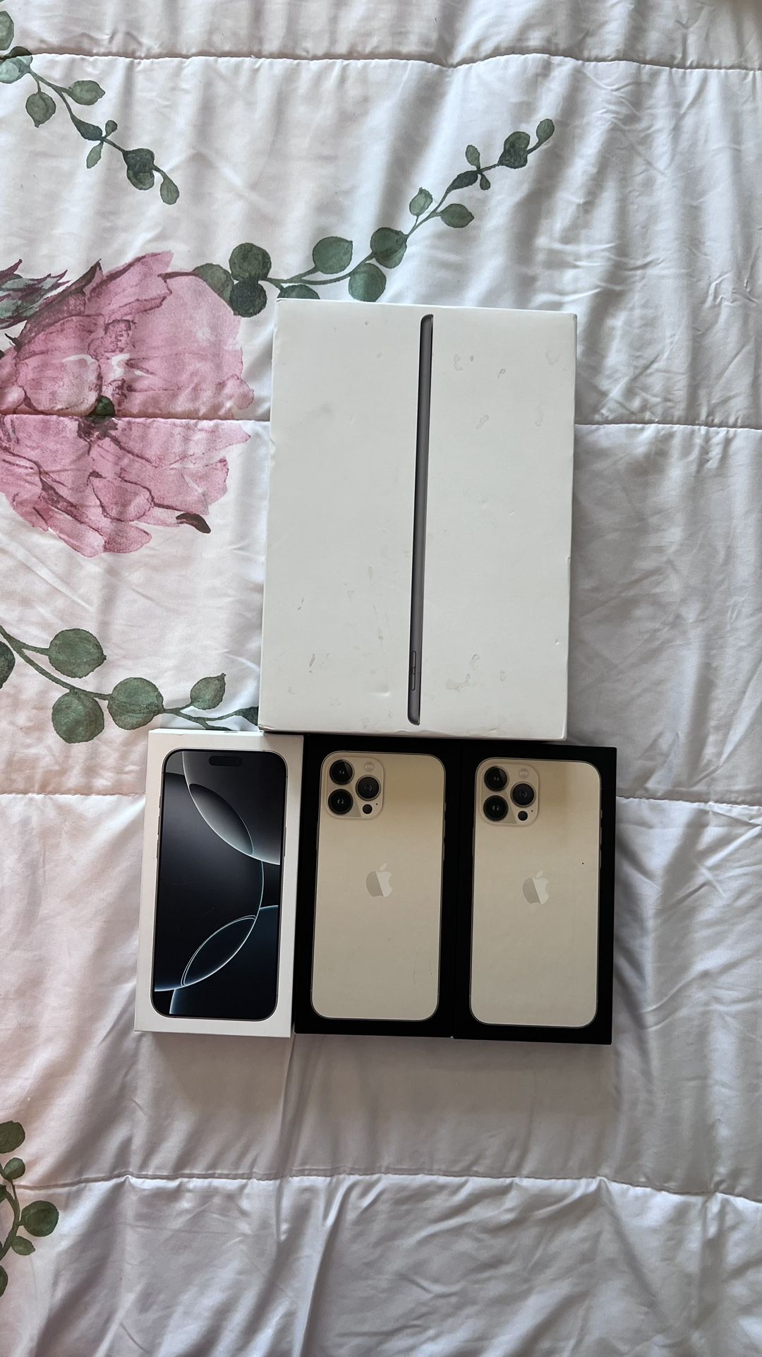 Boxes For iPhone 13 promax, 16 Promax, And iPad 9 Generation