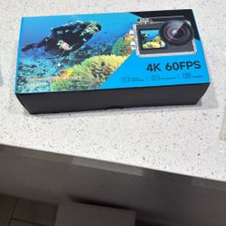 Underwater Camera Action 1