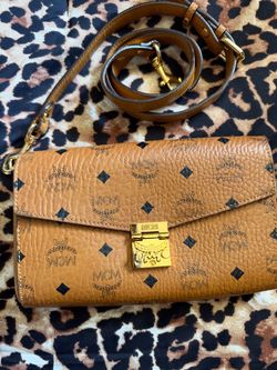 Mcm crossbody