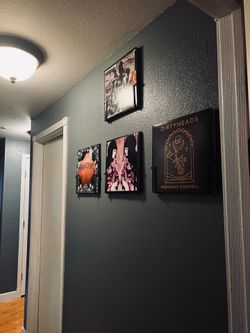 Album hangers