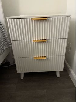 Nightstand w/ 3 Drawers & Electricity Outlet