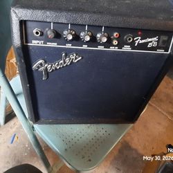 Fender Frontman 15B Amplifier 