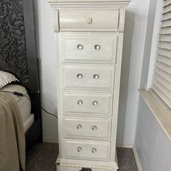 White Wood Long Dresser 