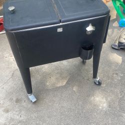 Rolling Ice Chest
