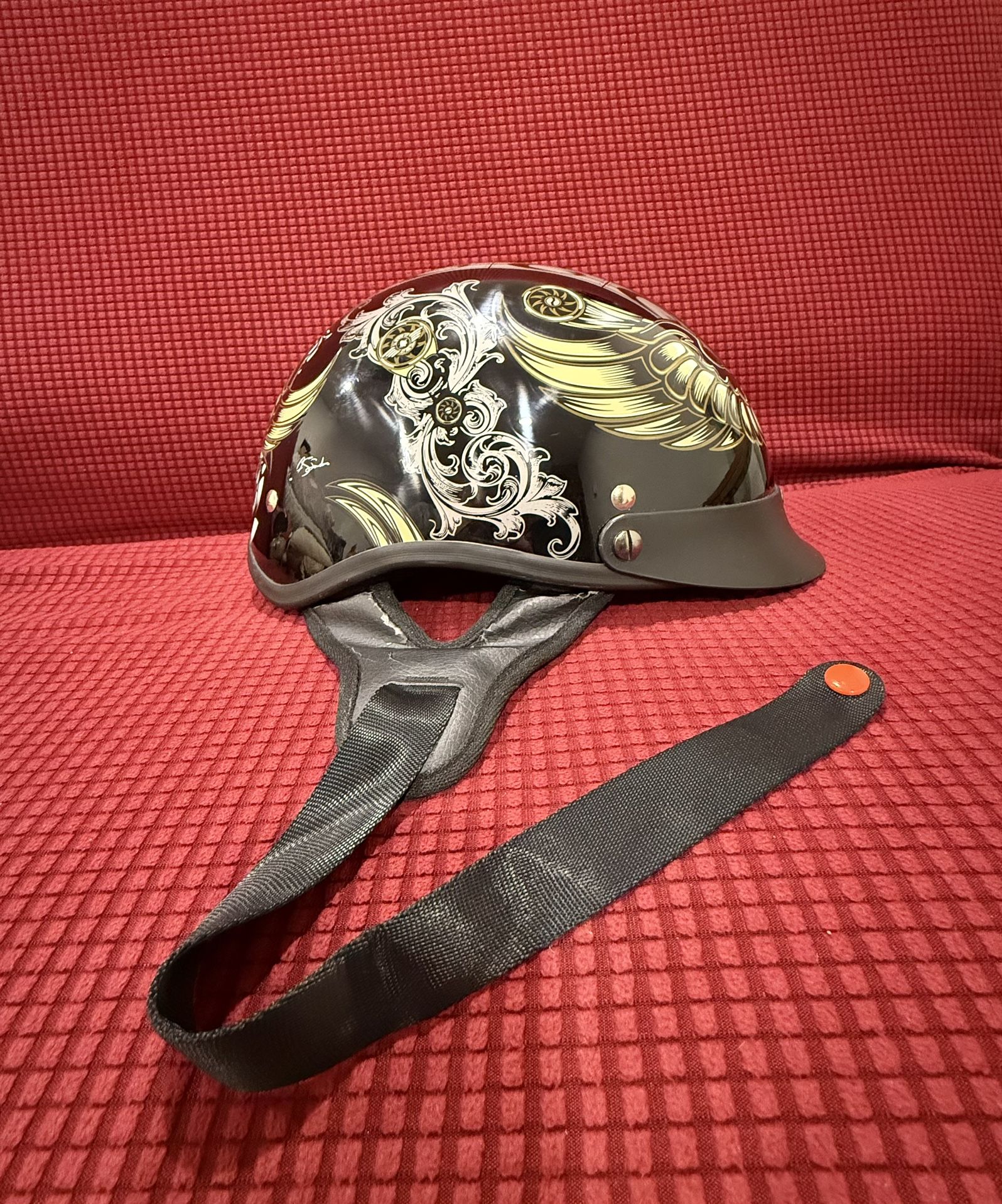 Women’s XS Motorcycle Helmet With Graphics