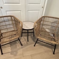 🔥 Boho Patio Set – 2 Wicker Chairs + Table – Clean 🔥