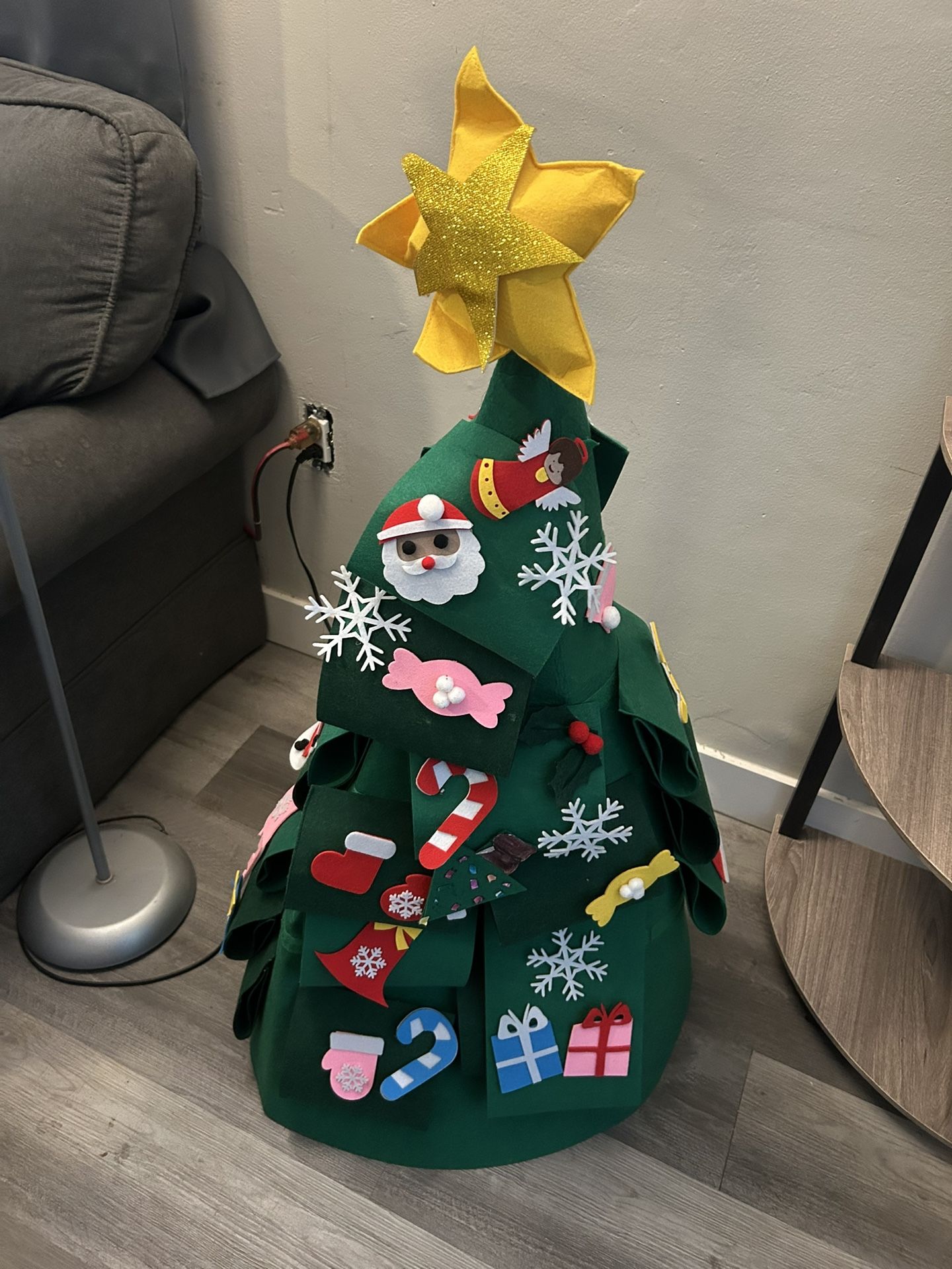 Toddler Velcro Christmas Tree