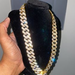 New 22 Inch Gold Simulated Diamond Iced Out Cuban Chain 
