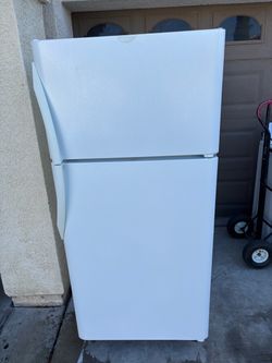 Refrigerator Frigidaire in good condition