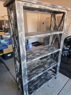 Farmhouse Style Bookshelf