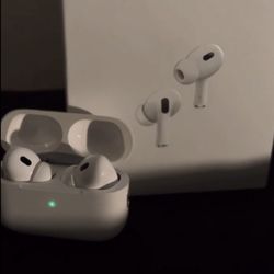 AirPods 2nd Generation 