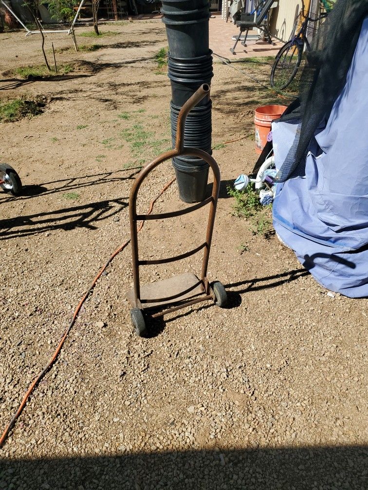 Small Heavy Duty Push Dolly, Good Tires I ASK $20.00