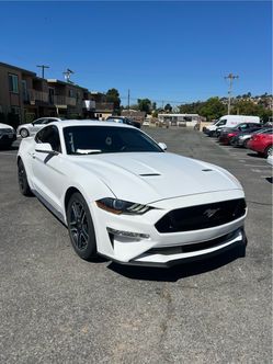 2020 Ford Mustang Ecoboost premium coupe