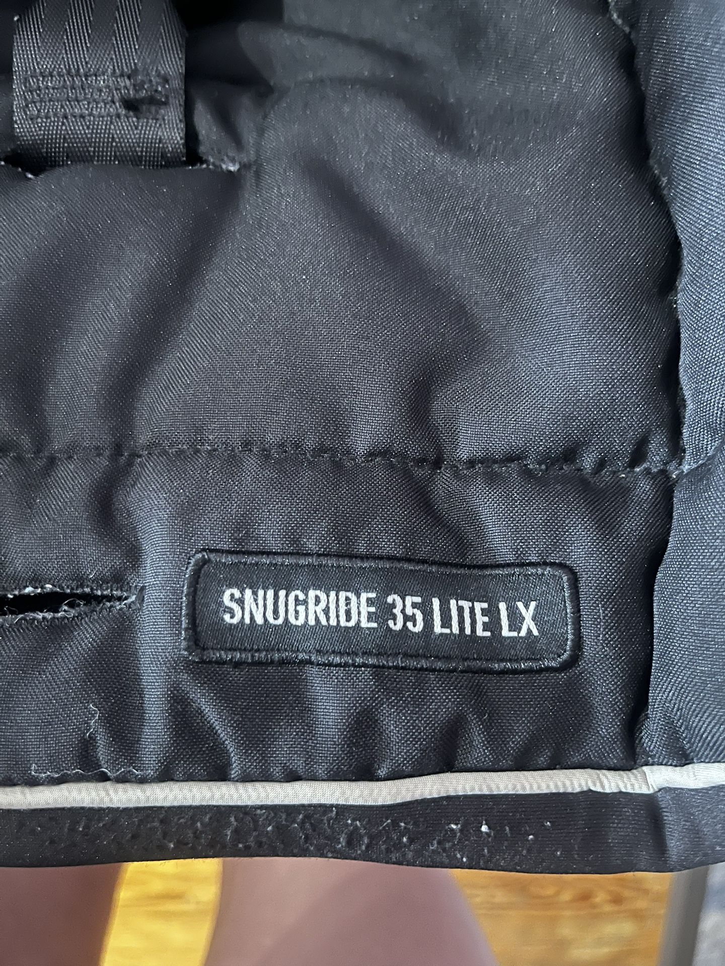 Graco Snugride 35 Lite LX  Car seat