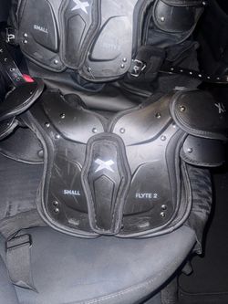 Xenith Flyte 2 Football Shoulder Pads Small