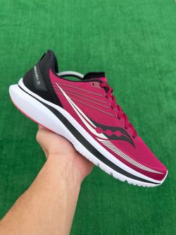 SAUCONY KINVARA 12 “CHERRY / BLACK” RUNNING SHOES (Size 12, Women’s / Size 11, Men’s)