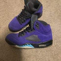 Jordan 5 Retro Alternate Grape 10