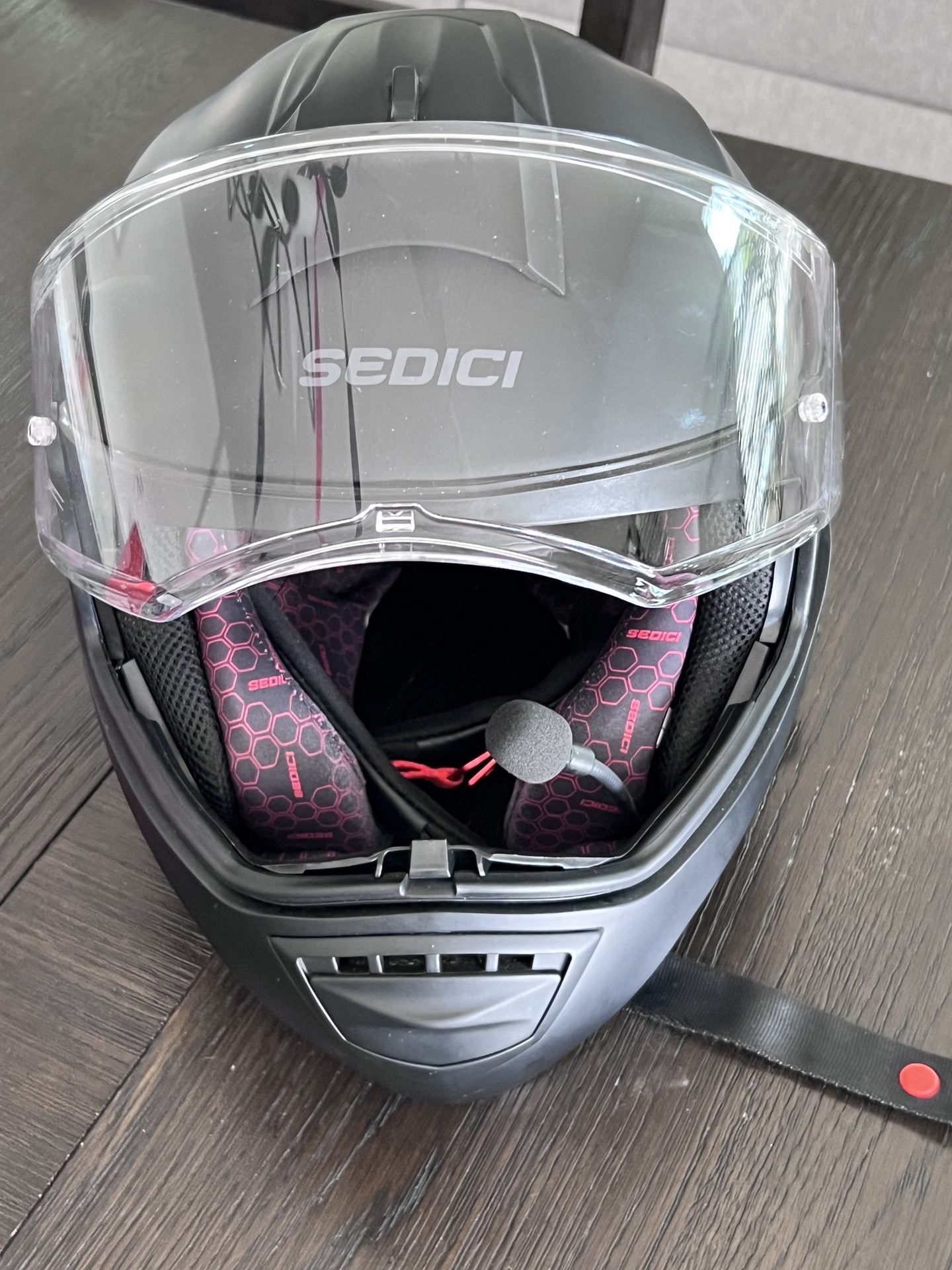 Motorcycle Sedici Helmet /Sistema II MIPS Modular Helmet With Cardo Freecom 2x