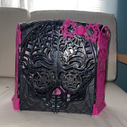 Monster High Night Club