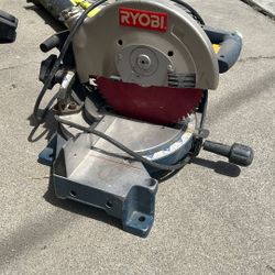 Ryobi Saw