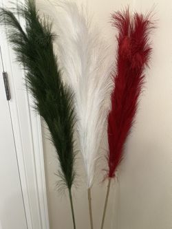 Decorative feathers