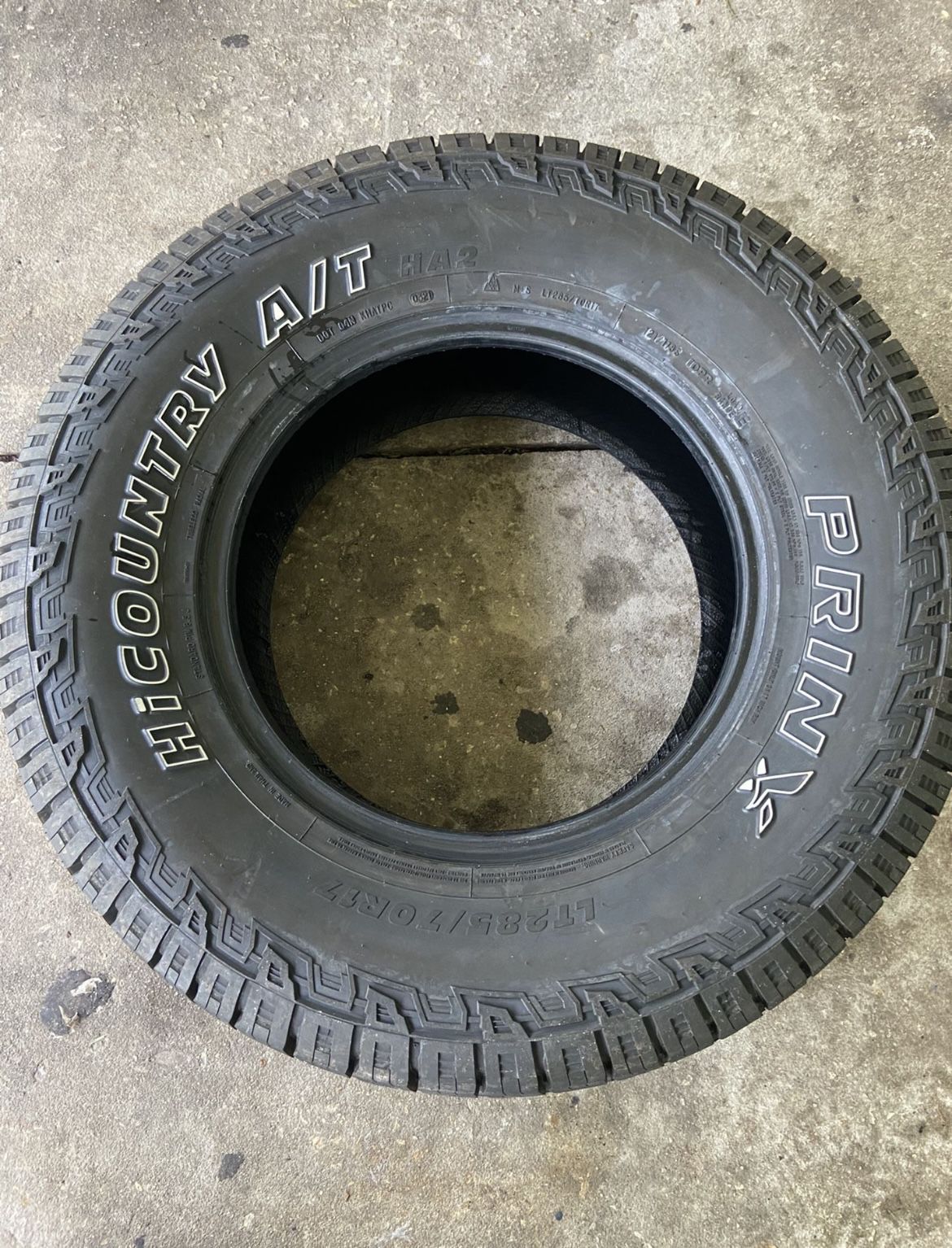 Hicountry A/T Tire 285/70/17
