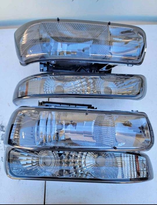99-02 Silverado 00-06 Suburban Tahoe Headlights Luces Faros Micas Calaveras Focos Faroles