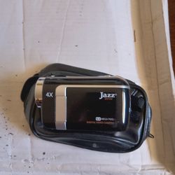 Digital video camera