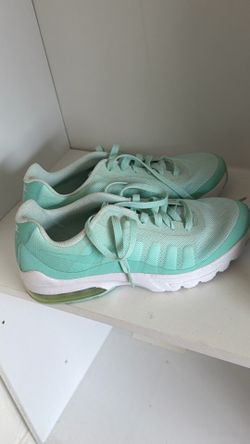Nike shoes size 7