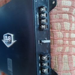 🍀🍀FOR   SALE   AMPLIFIER  CAR  AUDIO JENSEN  DUBa2100  2 CHANNEL🟥🟨    (  NEGOTIABLE )🟨🟥