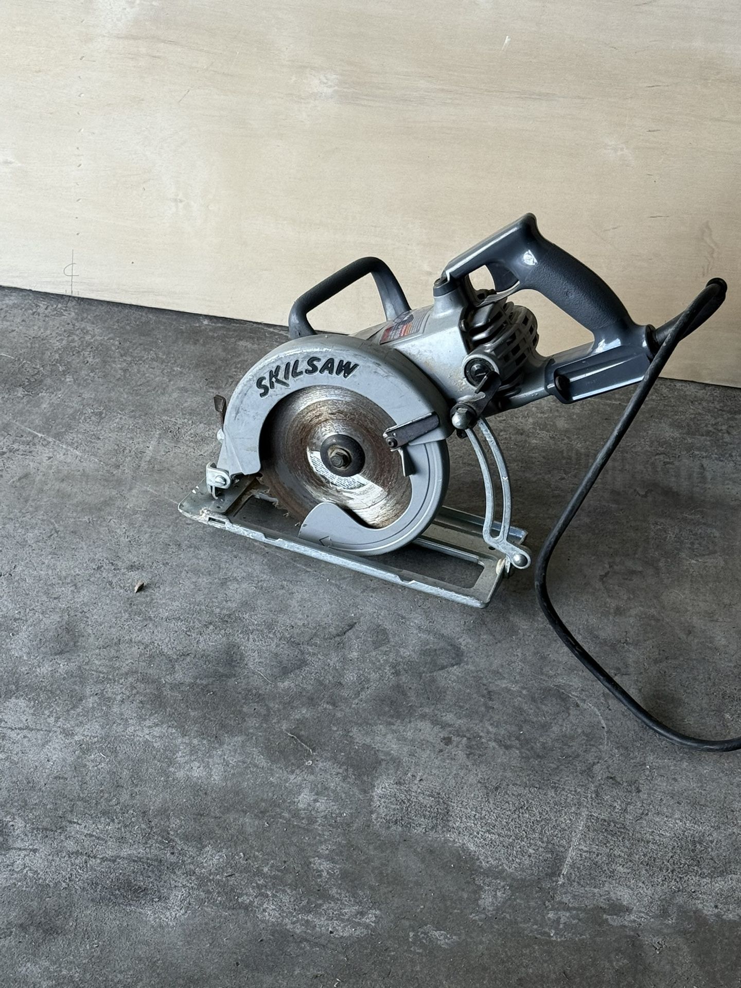 Skillsaw