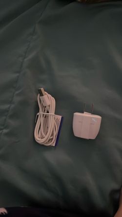 I phone charger cord with charger block