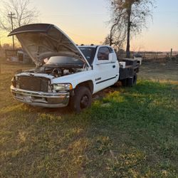 2002 Dodge Ram 3500 Regular Cab & Chassis