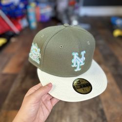 Exclusive SOLD OUT NY NEW YORK METS 59fifty New Era 2 Two Tone Fitted Green With Off  White Brim with Teal UV Not Hat Club Comes With Pin side patch  
